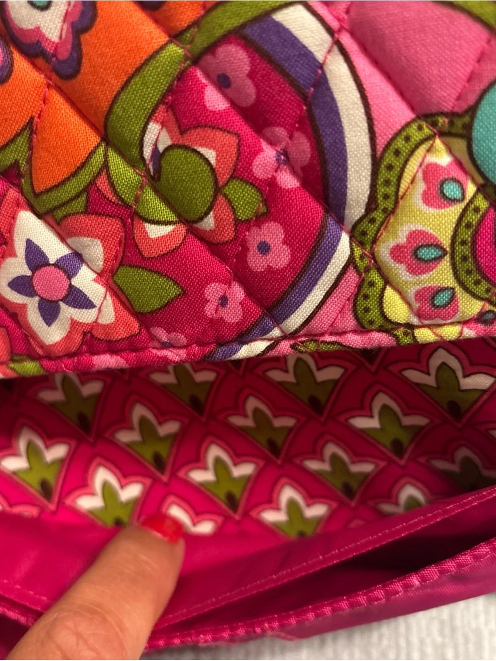Vera Bradley Hot Pink Quilted Floral Zip wallet pink swirls